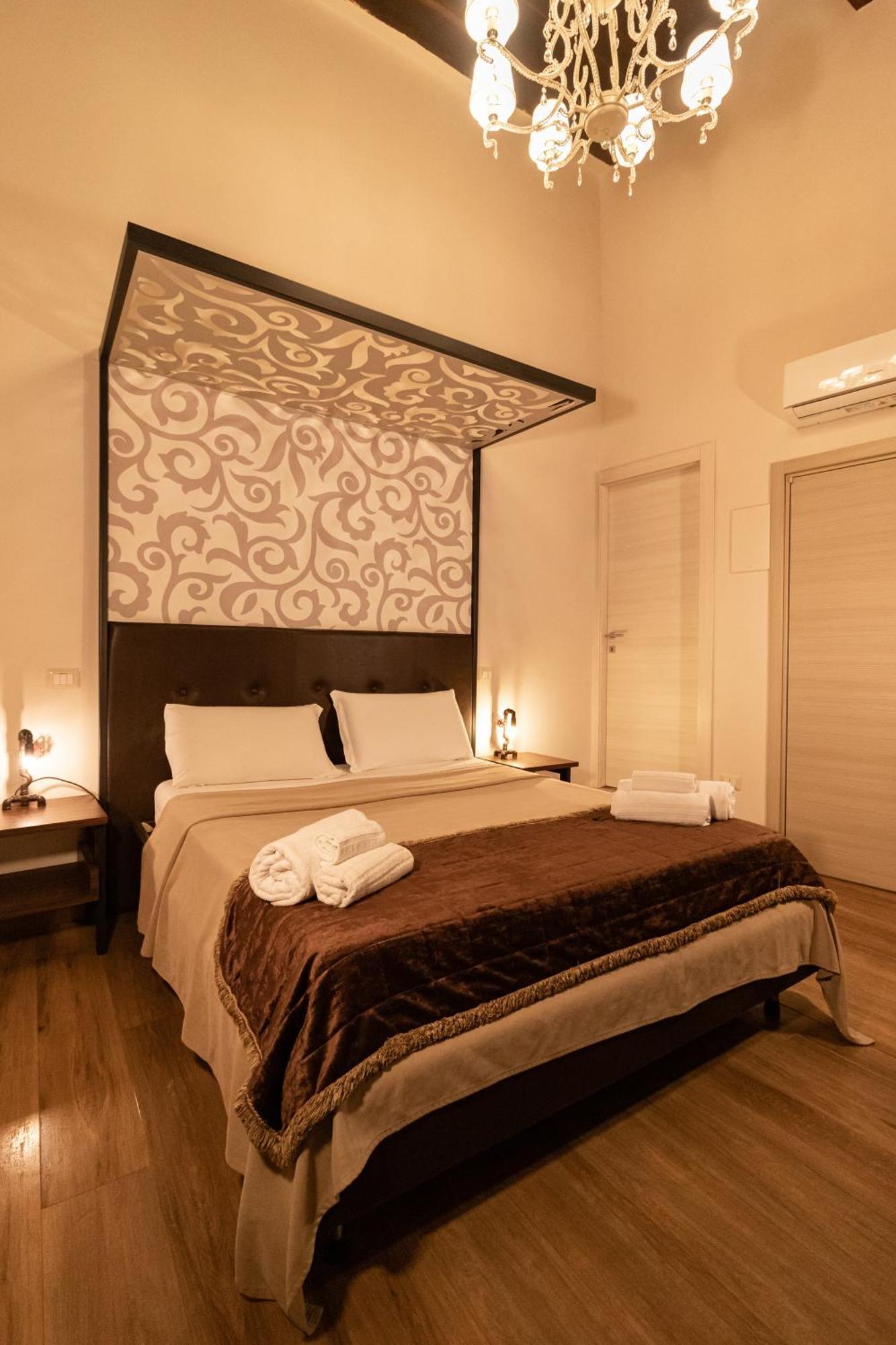 Duomo Luxury Suites Napoli Ngoại thất bức ảnh